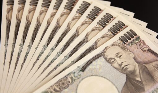 体入の間もお金はもらえる？キャバクラの体入の時給とその後について